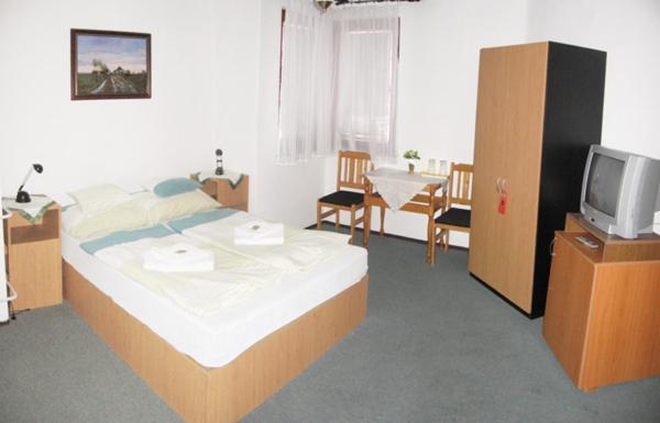 Bed and Breakfast Nadix Panzio Дебрецен Экстерьер фото